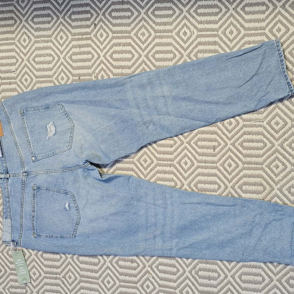 New!! Distressed Boyfriend Jeans - sz 14 - Picture 2 of 4